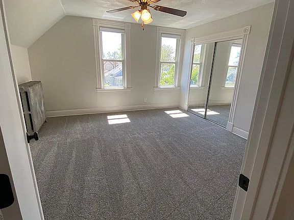 3rd image of 863 Watson Ave #2