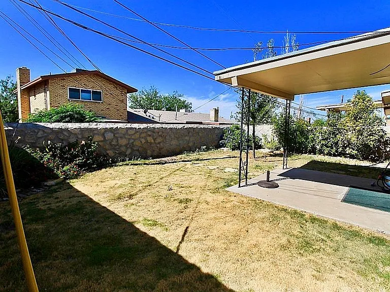 6925 Escondido Dr #A — Photo 38