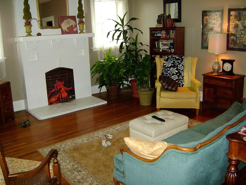 2nd image of 1110 Gartland Ave #A