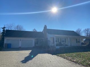 44 Primrose Ln, Bristol, CT 06010