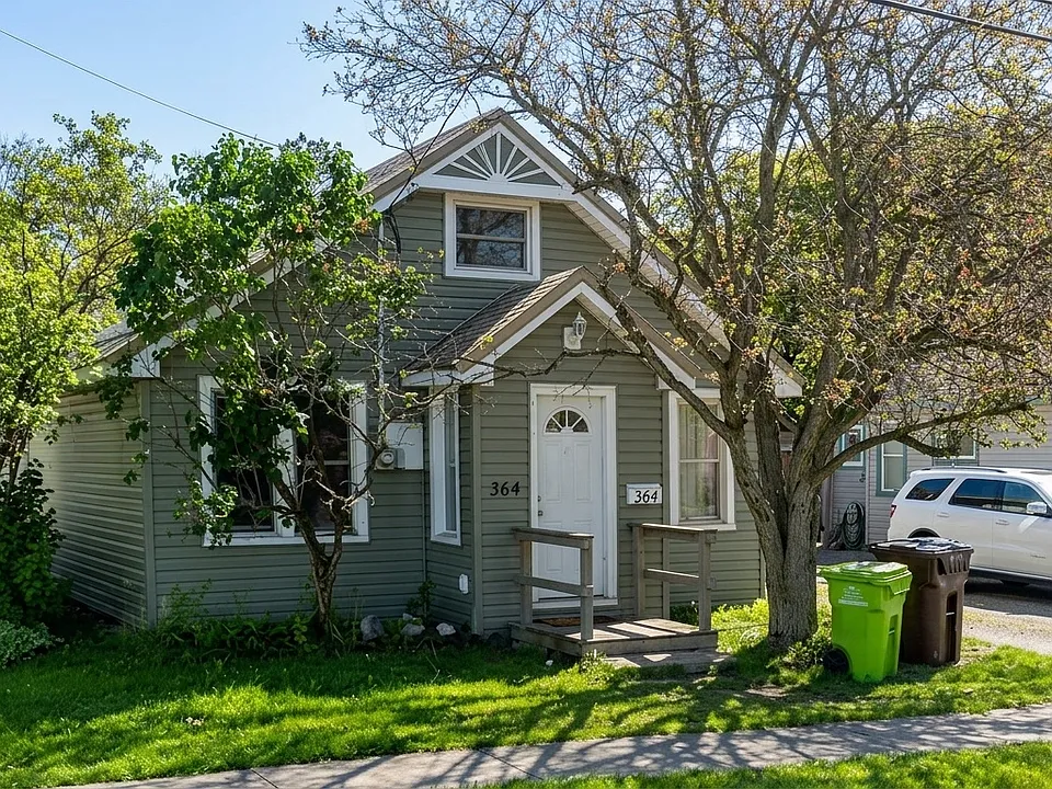 364 3rd Ave