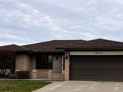 39712 Crystal Dr, Sterling Heights, MI, 48310