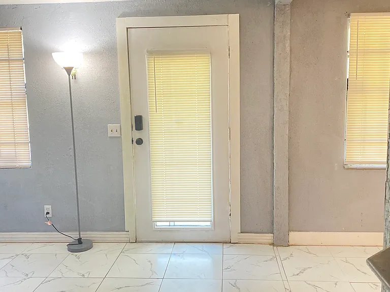 2553 Martha St #1-5 — Photo 10