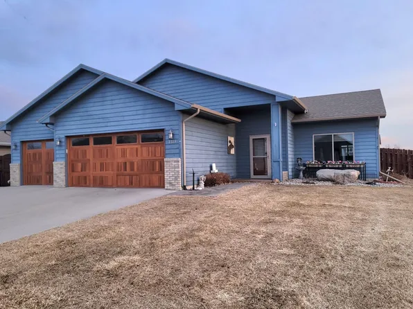 1119 28th Ave NE, Aberdeen, SD 57401