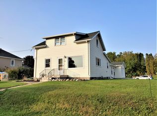 304 Lake St, Cascade, WI 53011