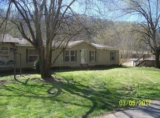 1212 McGlone Crk, Olive Hill, KY 41164