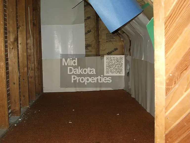 630 E 4th St — Photo 10