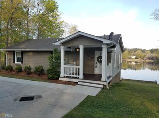 1030 Meadow Ln, Greensboro, GA