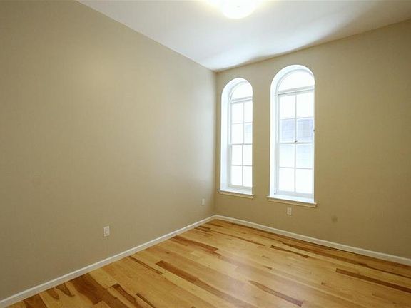 4th image of 15 Bow St #2