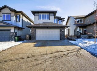 9727 205th St NW, Edmonton, AB T5T 4V7