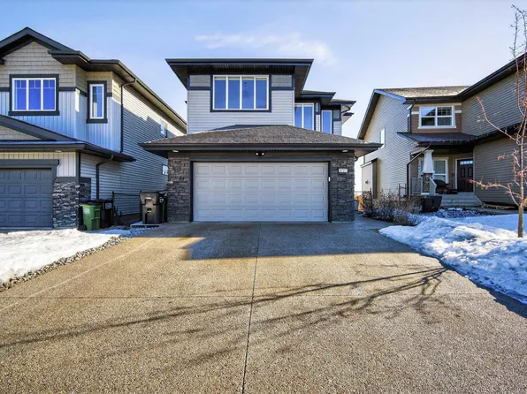 9727 205th St NW, Edmonton, AB T5T 4V7