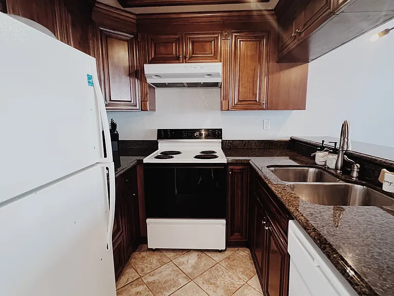 2348 La Costa Ave — Photo 8