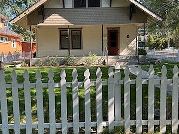 206 W Waverly Pl