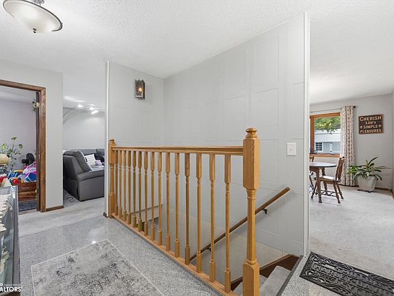 4th image of 205 Mannavista Ln