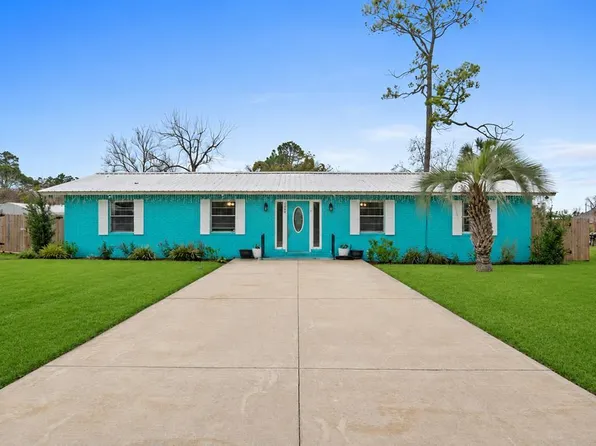 328 Avenue C, Port St Joe, FL 32456