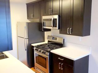 461 E Providencia Ave UNIT J, Burbank, CA 91501