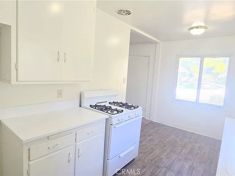 380 N 9th Ave — Photo 6