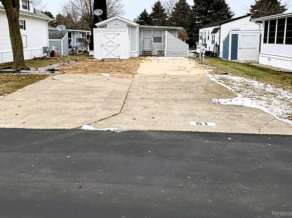 5253 Fredricksburg Ln, Lexington, MI 48450