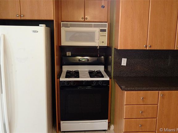 3rd image of 4526 NW 190th St