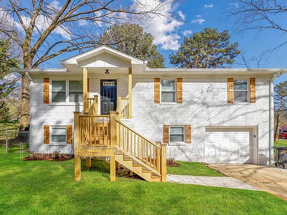 3rd image of 5209 Baggett Dr
