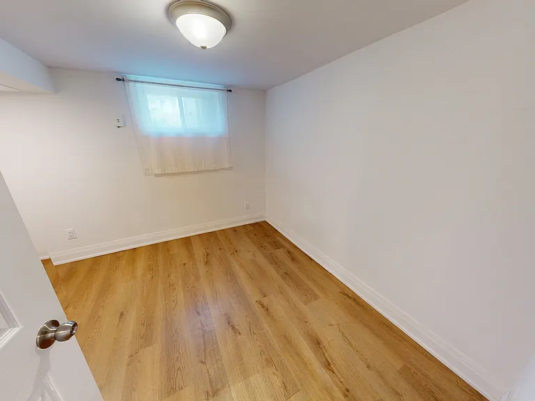 275 Oakwood Ave — Photo 41