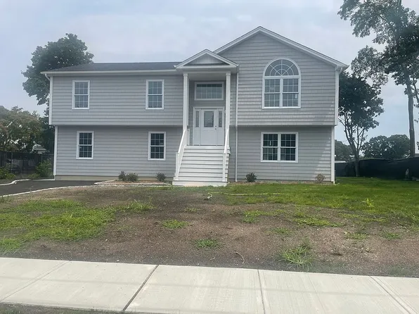 4236 Express Dr N, Ronkonkoma, NY 11779