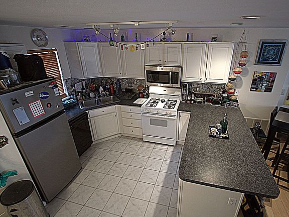 5th image of 133 Walton St APT 118