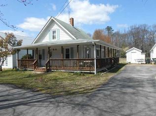 111 Hodges Cove Rd, Yorktown, VA 23692