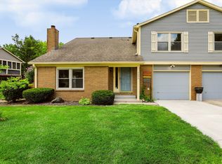 7606 Farm View Cir E, Indianapolis, IN 46256