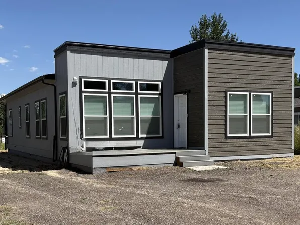 123 E Byrd Dr, Pueblo West, CO 81007
