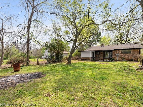 4th image of 9506 Berry Ln