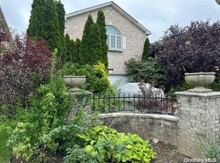 150-123 Powells Cove Boulevard, Whitestone, NY 11357