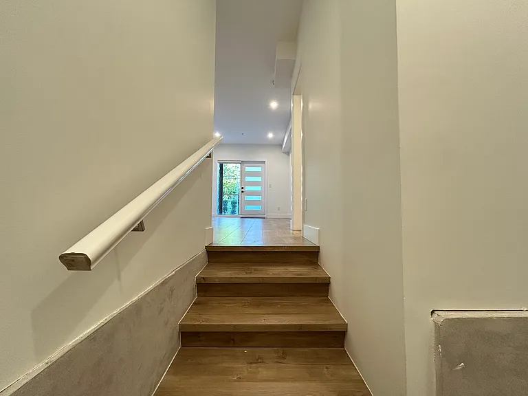 14398 60th Ave #108 — Photo 3