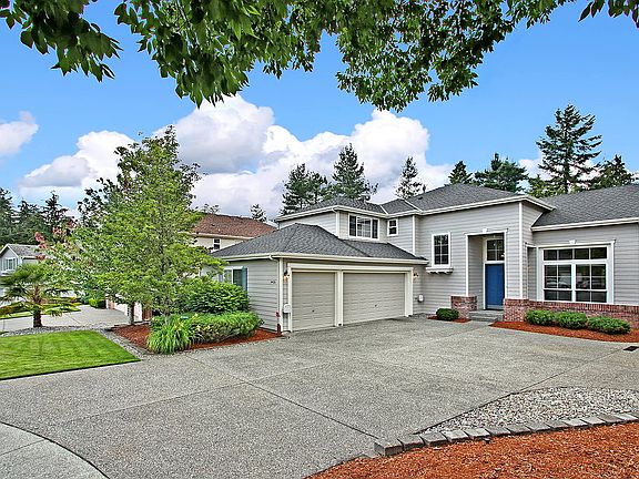 4 bdrm + main flr den