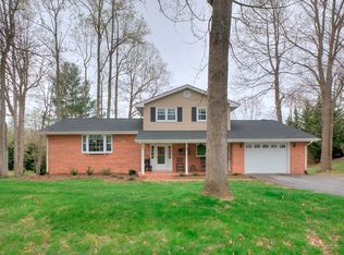 1204 Valley View St, Radford, VA 24141