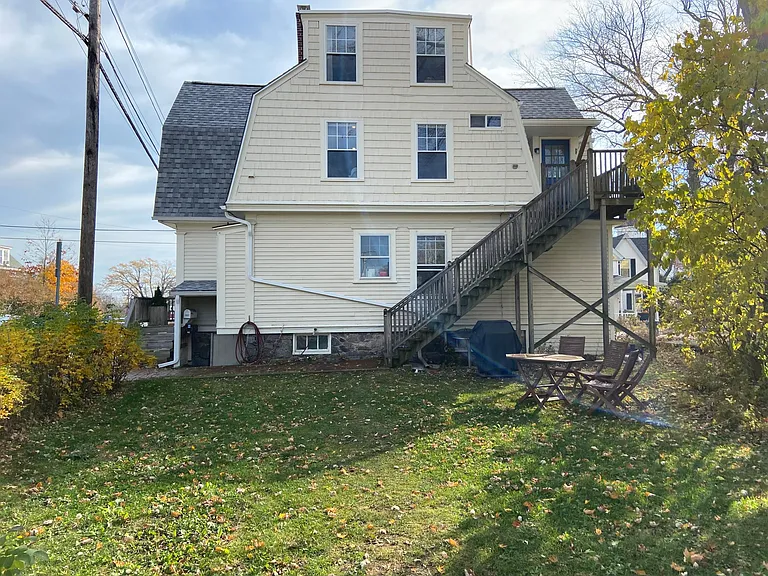 23 Walker St — Photo 16
