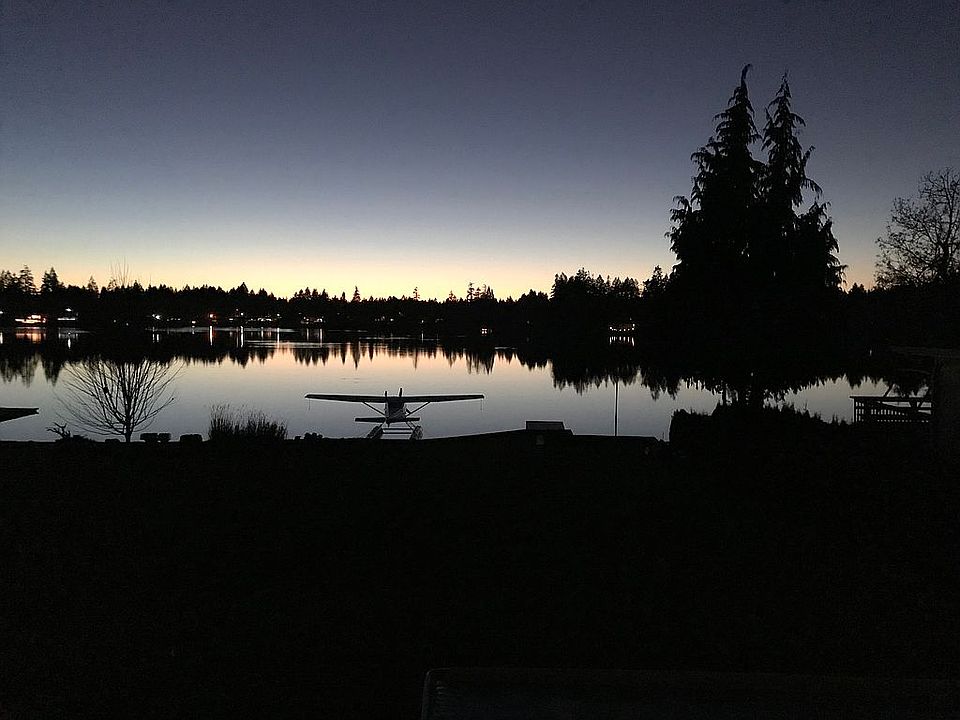 2nd image of 1820 E Island Lake Dr
