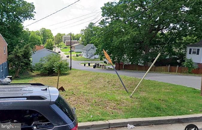 2nd image of 1628 Quarter Ave