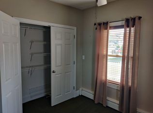 52 Mystic St, Methuen, MA 01844