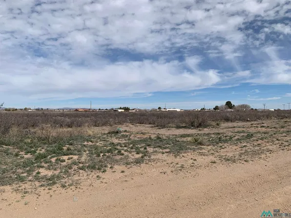 8 Street, Deming, NM 88030