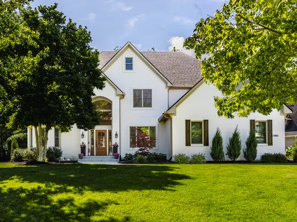 7165 Fox Hollow Rdg, Zionsville, IN 46077