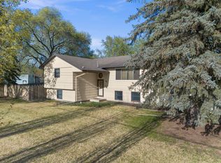 11500 Douglas Dr N, Champlin, MN 55316