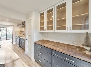 6373 Hawthorne Ter, Peachtree Corners, GA 30092
