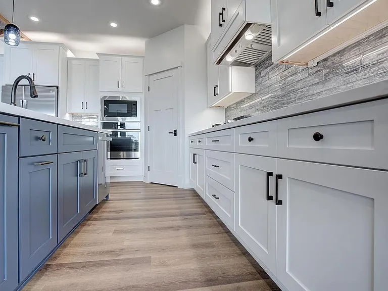 1209 N Horizon Way — Photo 6
