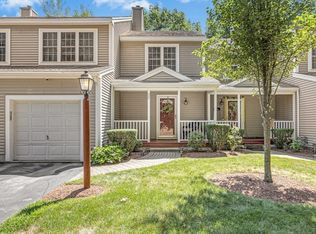 22 Hitching Post Ln Unit 22, Northborough, MA 01532