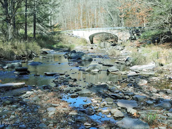 94 Stone Arch Rd, Damascus, PA 18415