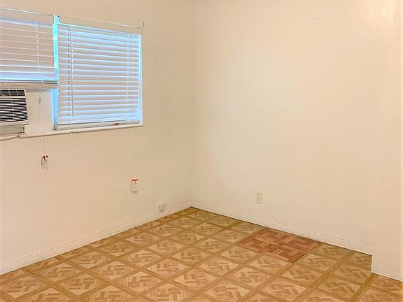 3rd image of 2113 Roosevelt St APT 3