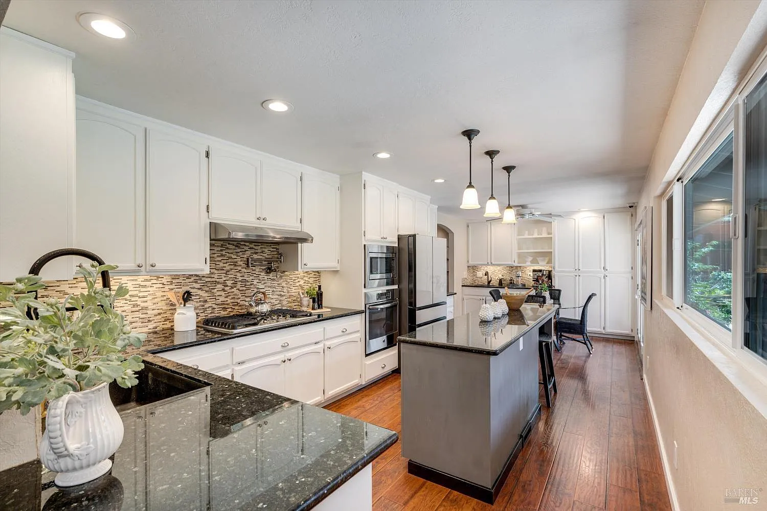 419 Mayfield Drive - Photo 4