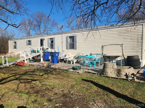 412 E Golden Ave, Copan, OK 74022