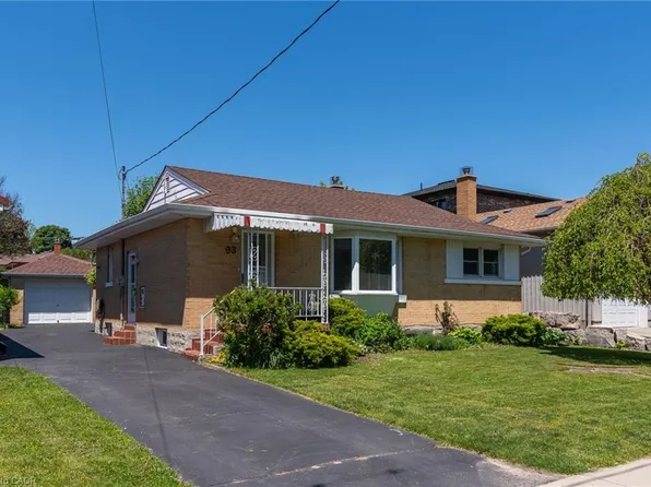 93 Plymouth Rd, Kitchener, ON N2G 3G7